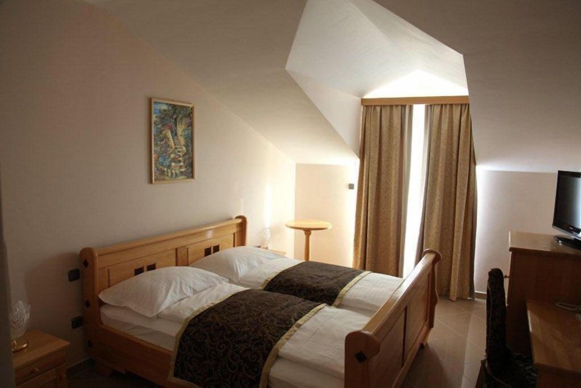 Hotel Miramare Vodice Exterior photo