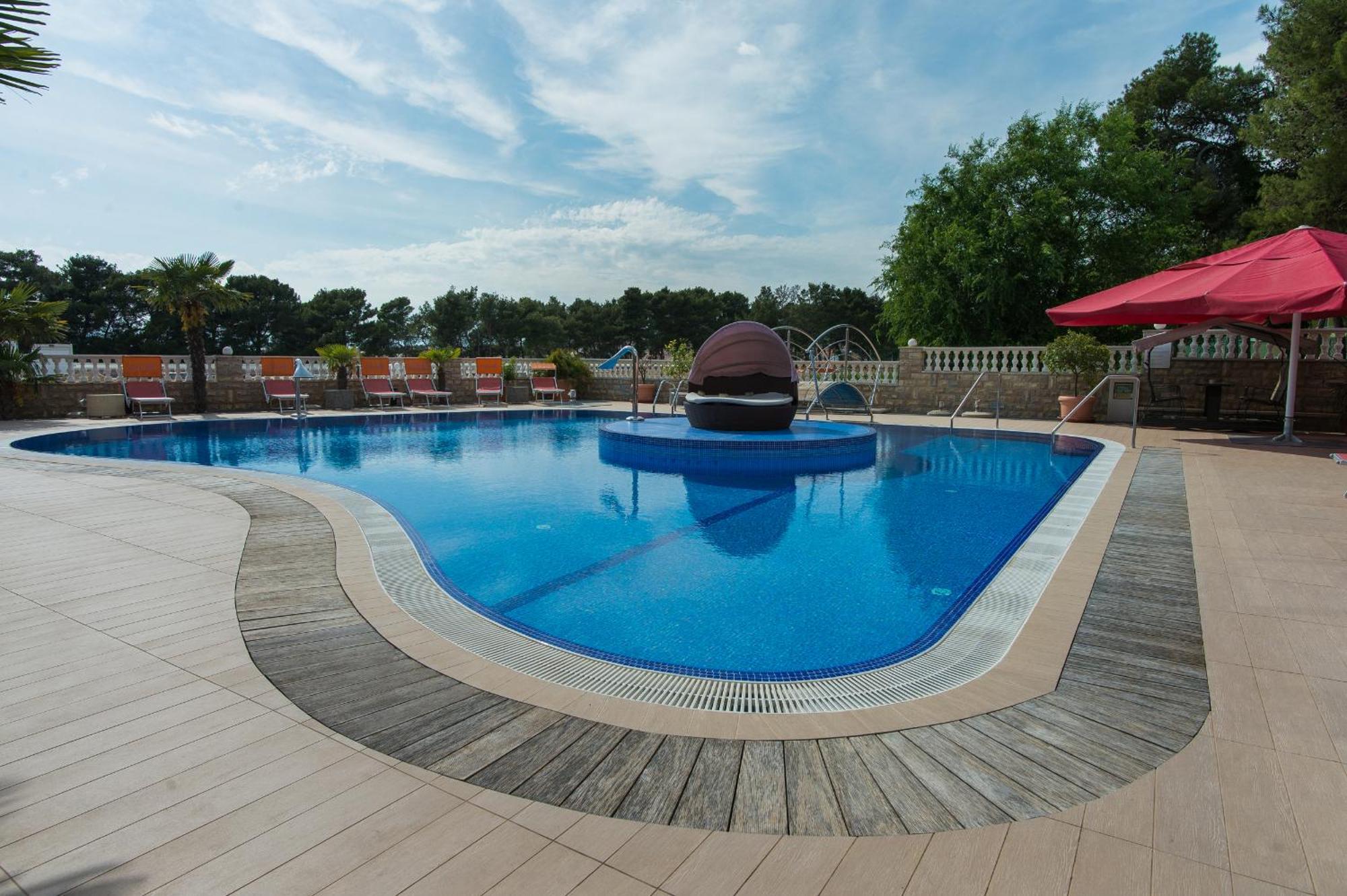 Hotel Miramare Vodice Exterior photo