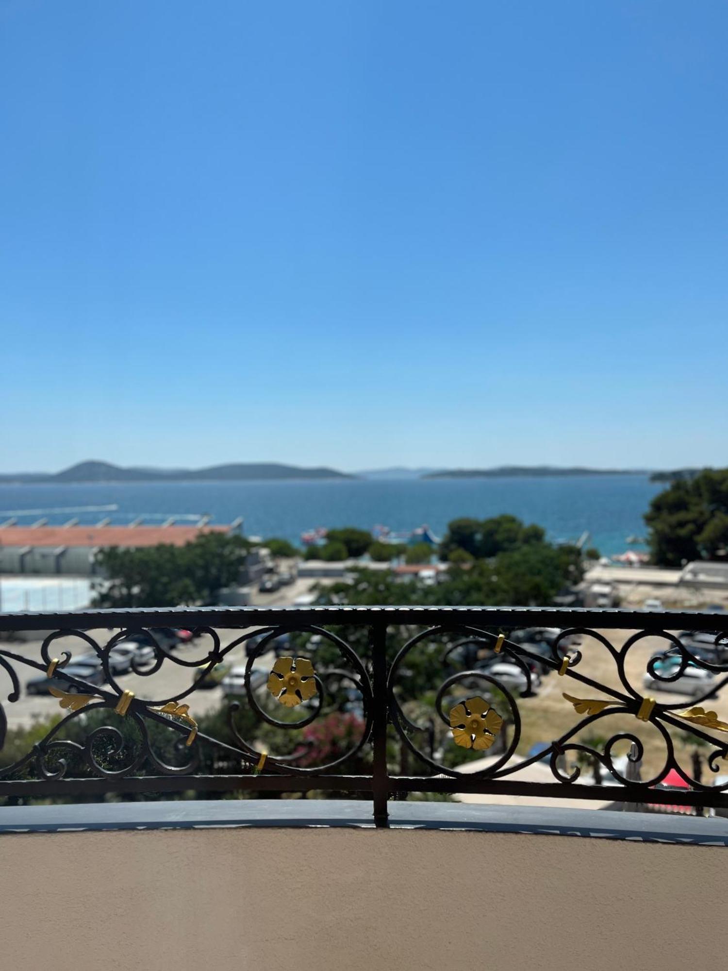 Hotel Miramare Vodice Exterior photo